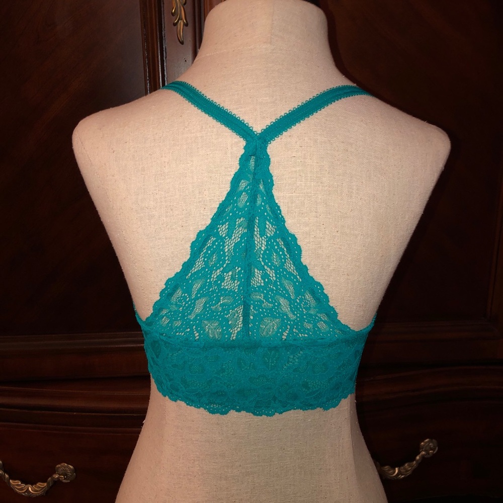 🎁 NWT Tempted Racerback Bra